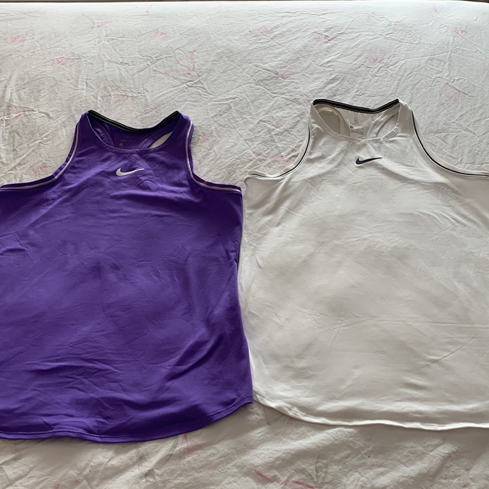 Beautiful purple and white Nike tank top!